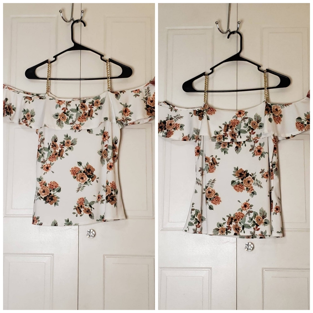 Floral Off Shoulder Blouse w/ Gold Chain Strap